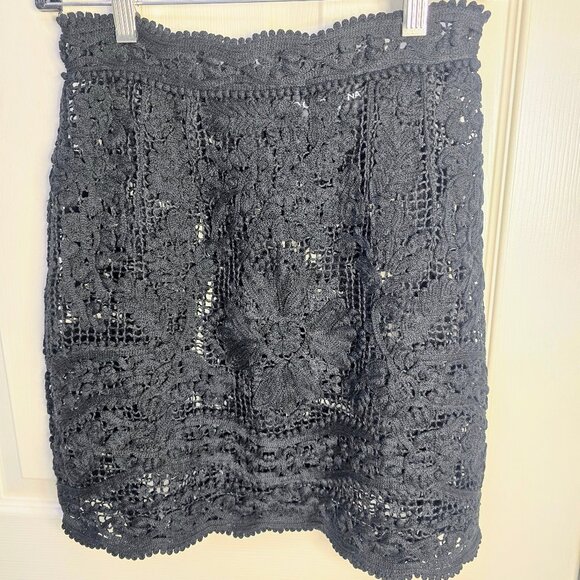 Dolce & Gabbana Crochet Lace Mini Skirt - Picture 4 of 10